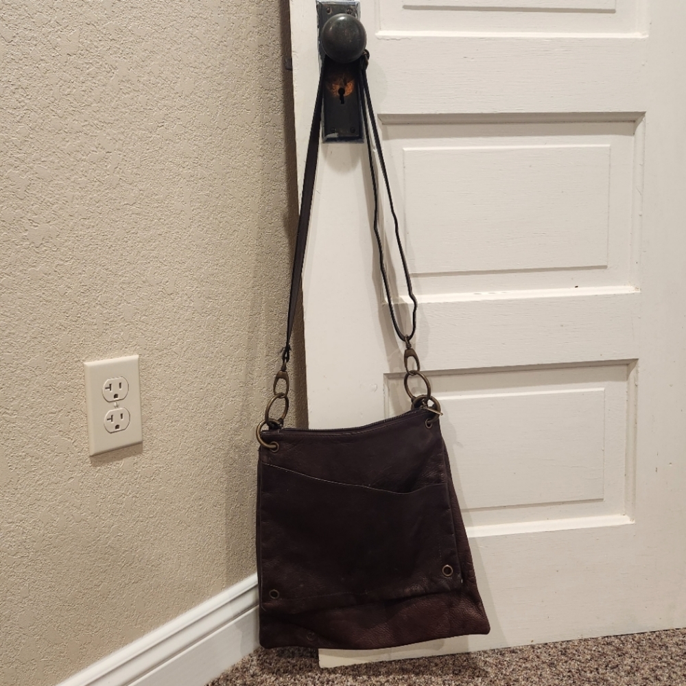 Daniela Moda Genuine Leather Brown Crossbody Purse Adjustable Straps